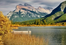 D8507974-Mt.-Rundle-at-Vermilion-Lakes-Banff-National-Park