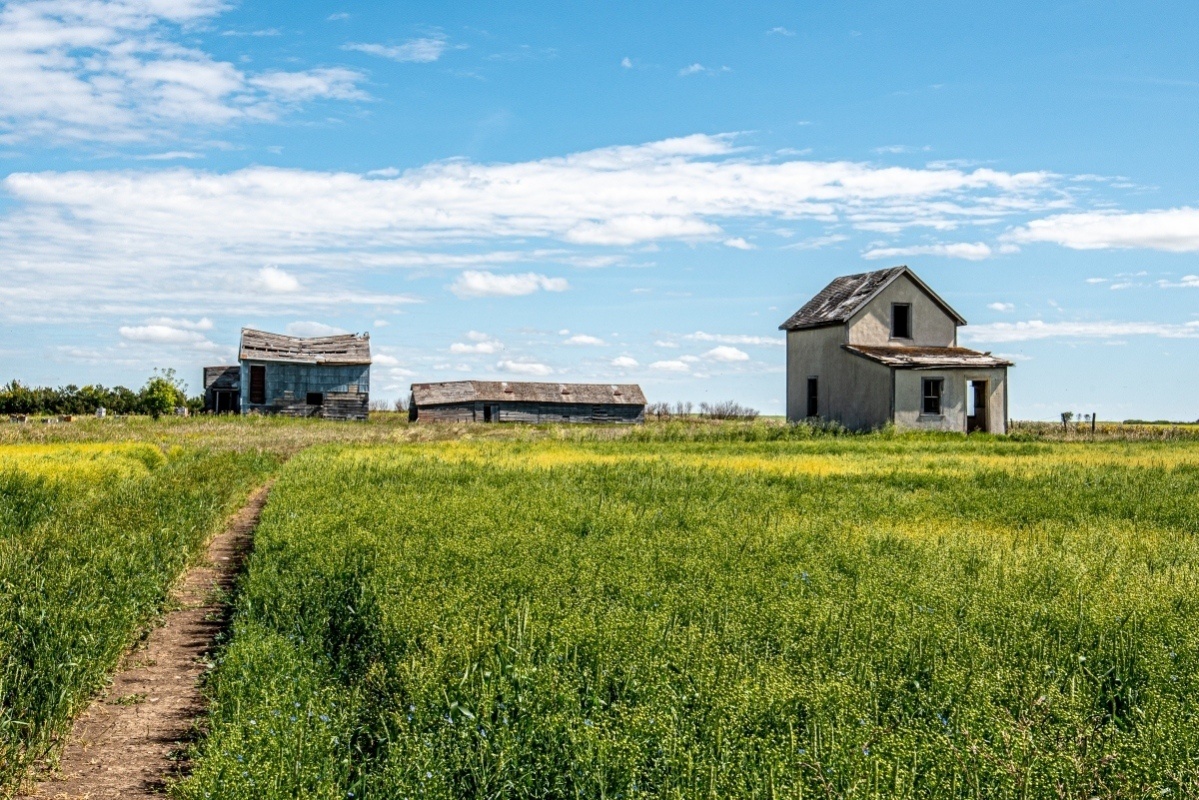 DSC_7029-Abandoned-Farm-Saskatchewan